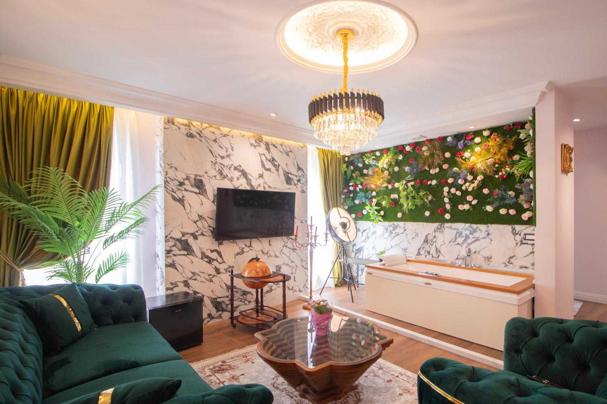Hotel Ambasada Qta Paskuqan Экстерьер фото