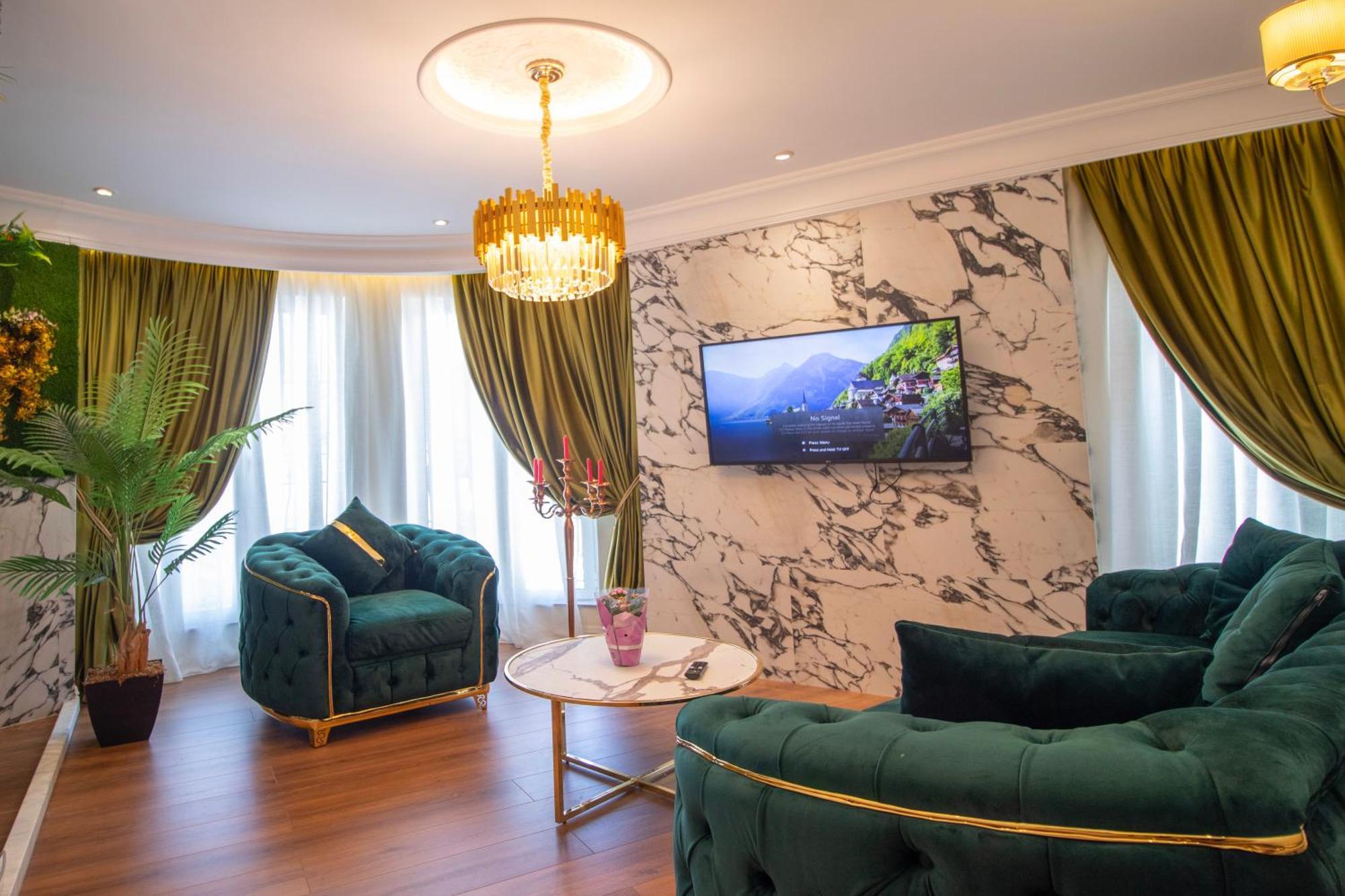 Hotel Ambasada Qta Paskuqan Экстерьер фото