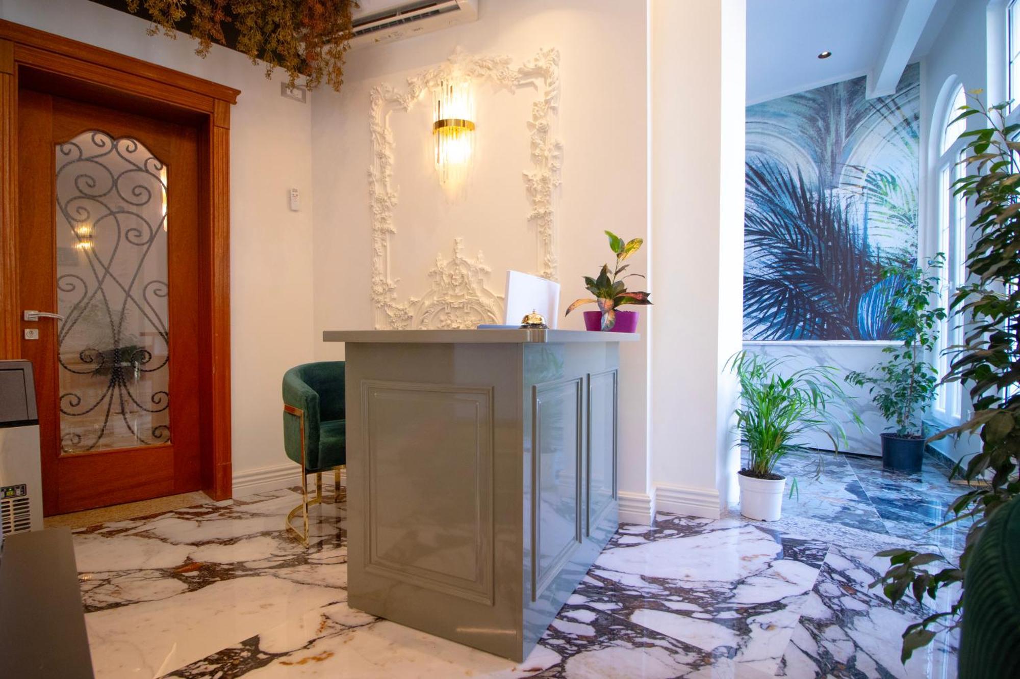 Hotel Ambasada Qta Paskuqan Экстерьер фото
