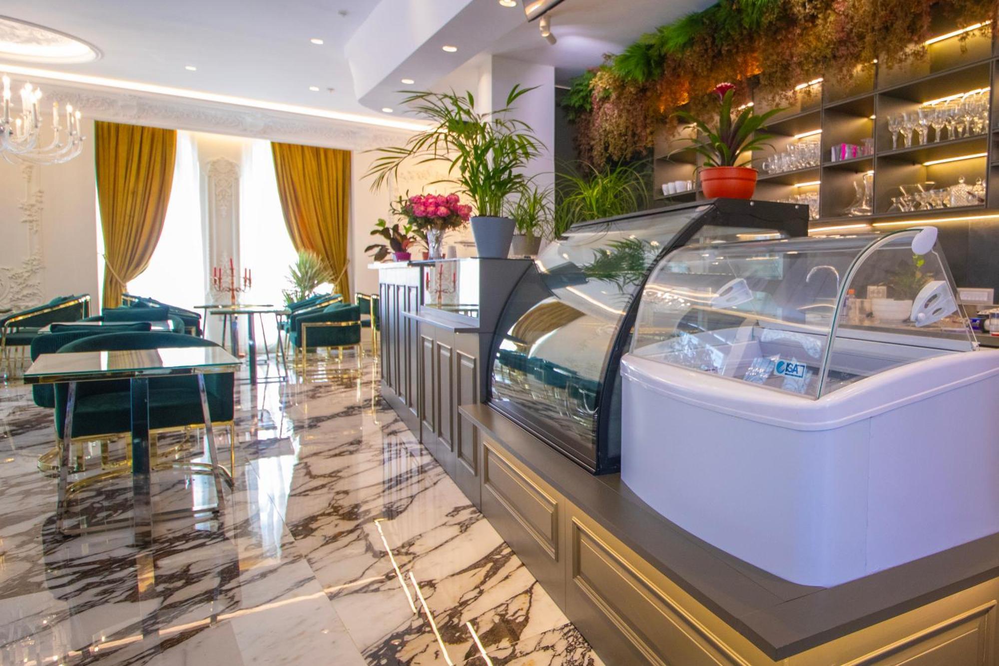 Hotel Ambasada Qta Paskuqan Экстерьер фото